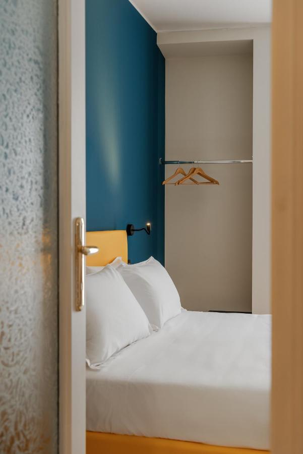 Hotel Riva Аласио Екстериор снимка